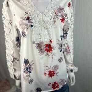 Beautiful Womens Top Size M